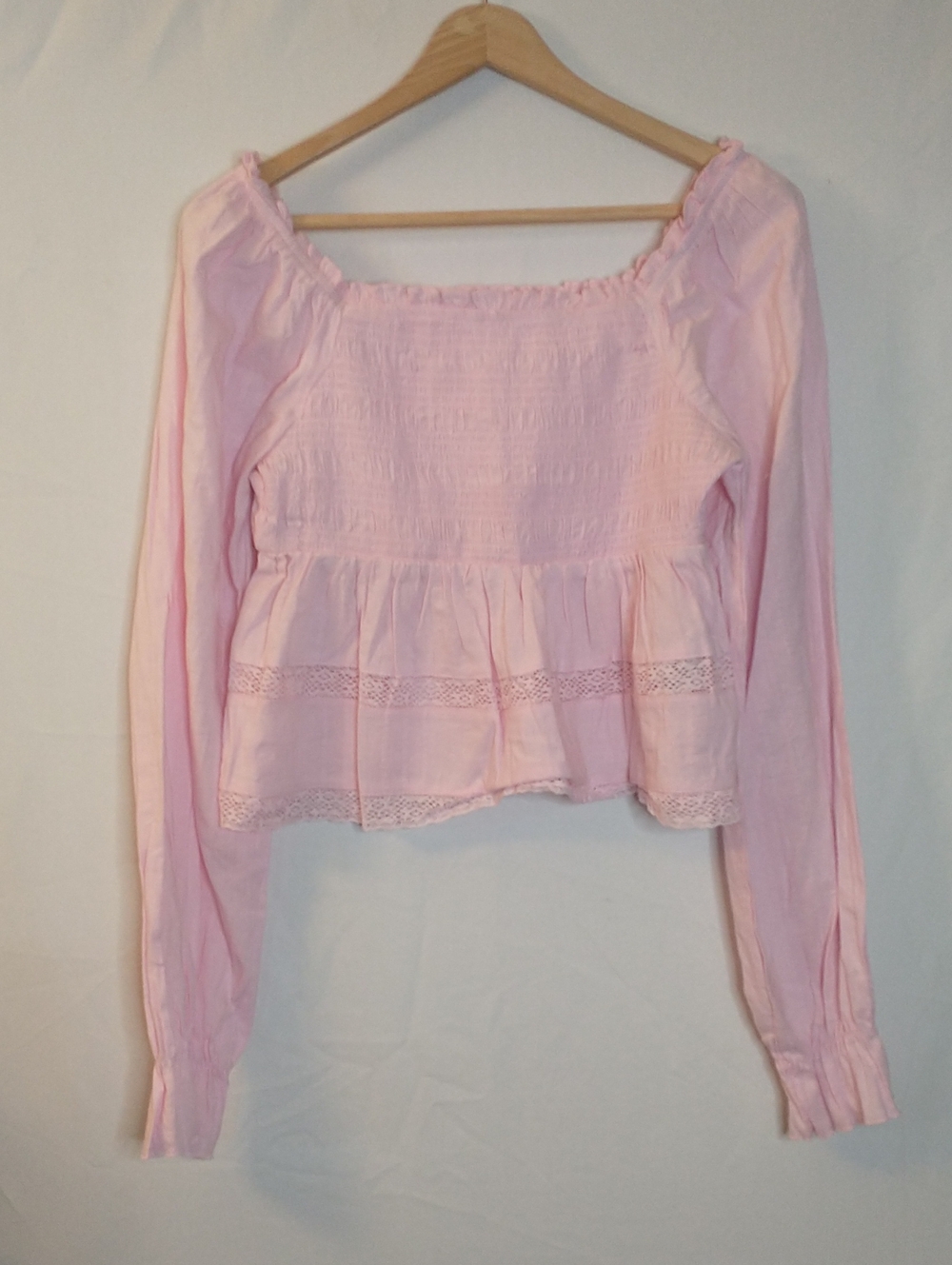 Celebrity Pink Women's Pink Smocked Peasant Top Small